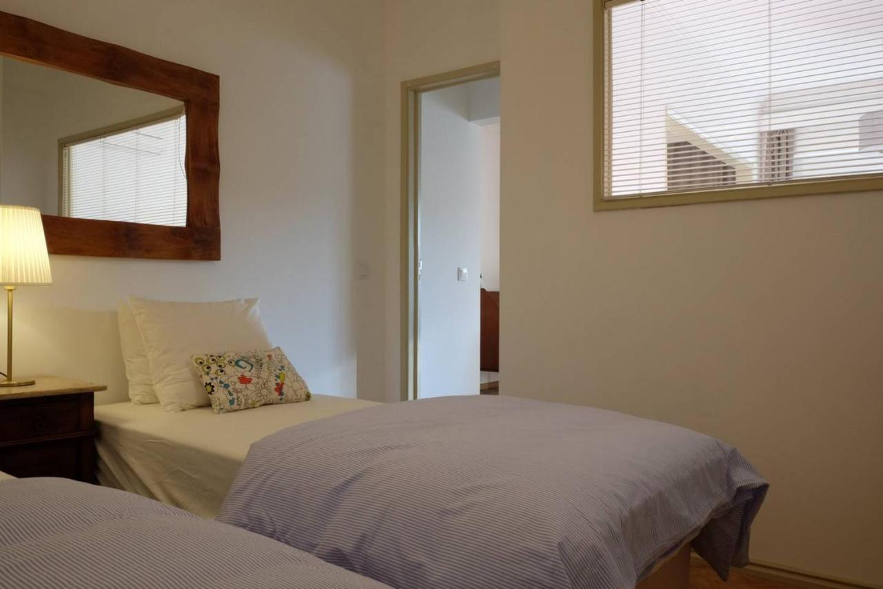 Central 2 Bedroom Apt W/Garden And Pantheon Views Lisboa Eksteriør billede