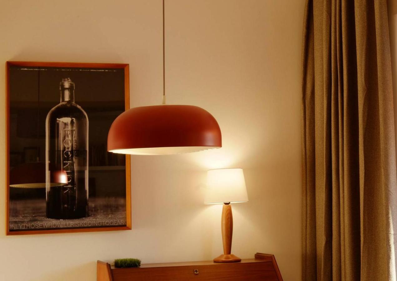 Central 2 Bedroom Apt W/Garden And Pantheon Views Lisboa Eksteriør billede
